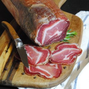 Sur une tartine, en raclette ou en accompagnement, régalez-vous avec notre pancetta